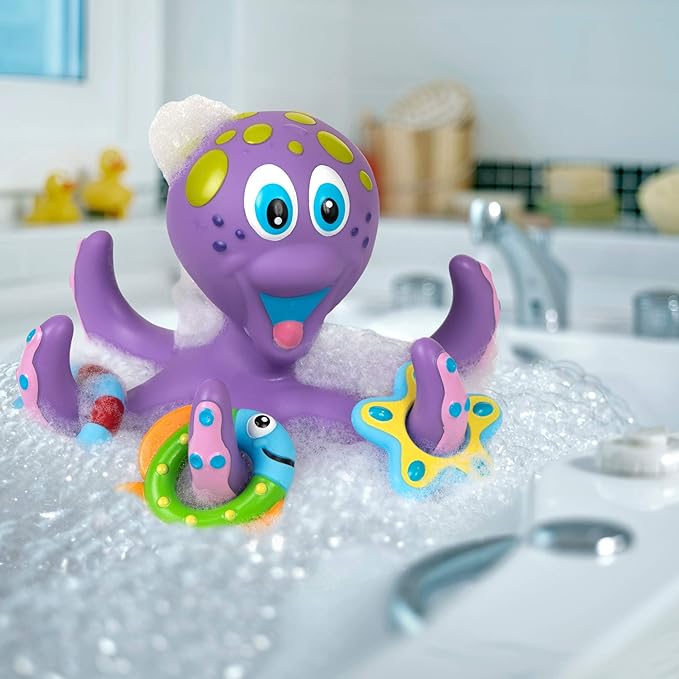The Perfect Age for Introducing Bath Toys to Babies