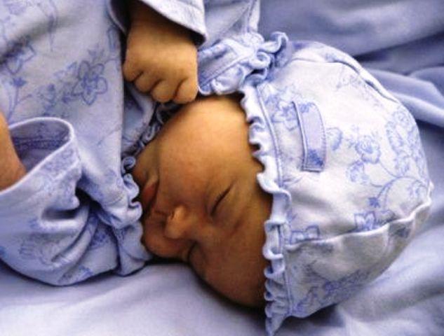 Can a newborn sleep in their own room? - 4aKid