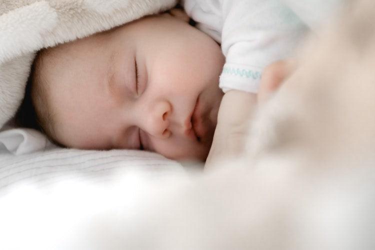 Can baby sleep in a rocker sleeper? - 4aKid