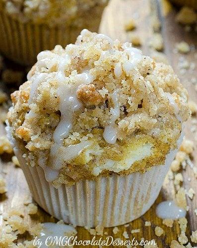 Carrot Cake Muffins with Creamy Cheesecake Filling - 4aKid