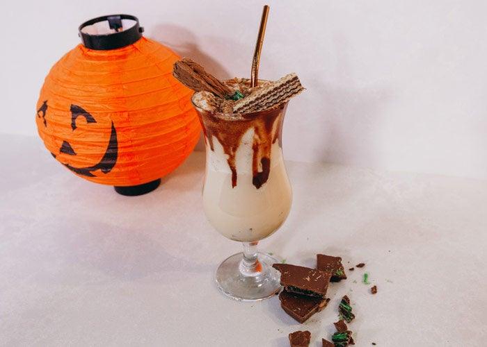 Clover Peppermint Crisp Tart Milkshake - 4aKid