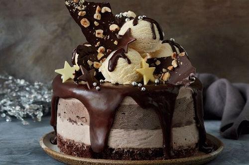 Decadent Nutella & Hazelnut Ice-Cream Cake - 4aKid
