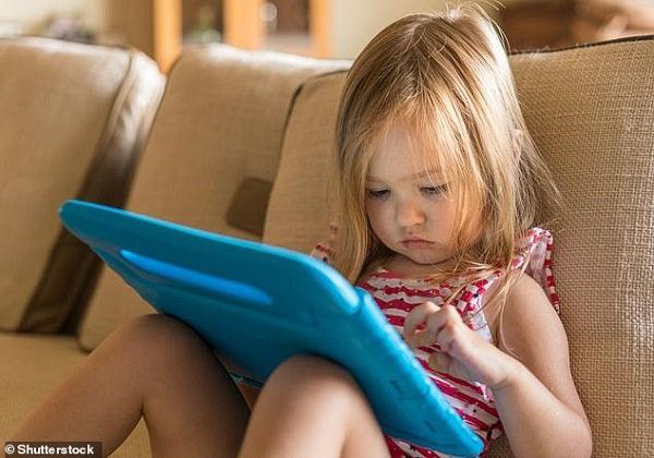 Smartphones can make toddlers' tantrums worse rather than calm them - 4aKid