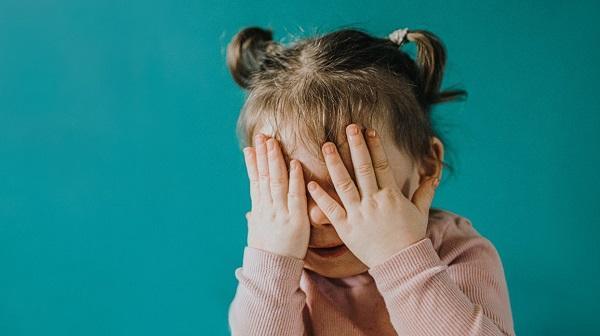 Understanding Why Toddlers Hit Themselves in the Head - 4aKid