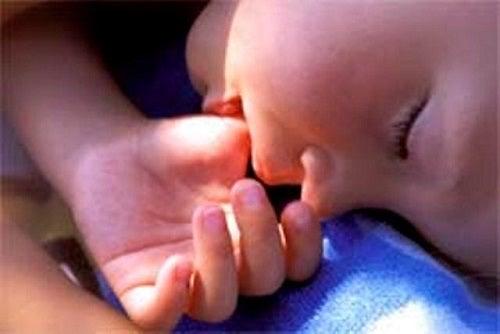 When Do Babies Start Sleeping Through the Night? Tips to Improve Sleep Habits - 4aKid