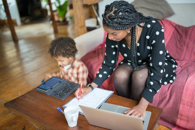 Why Affiliate Marketing is the Ultimate Side Hustle for Moms - 4aKid